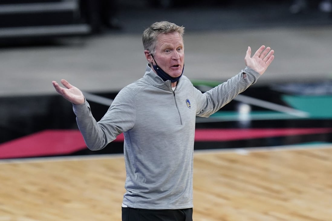 Golden State Warriors head coach Steve Kerr questions a call during the first half of an NBA basketball game against the San Antonio Spurs. Photo: AP
