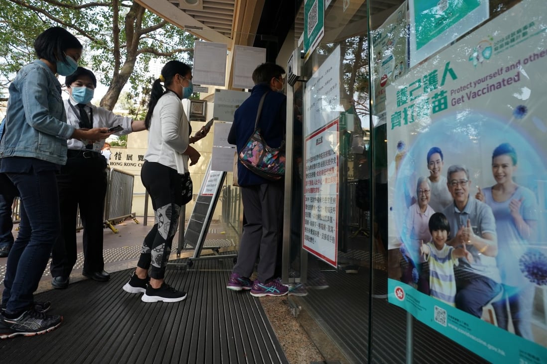 Hongkongers queue up for Covid-19 injections at a vaccination centre in Causeway Bay. Photo: Felix Wong