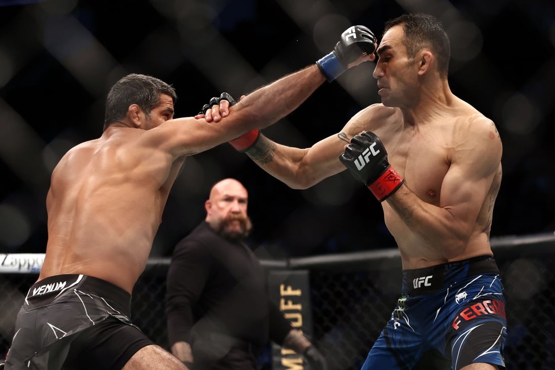 UFC 262: Beneil Dariush dominates Tony Ferguson on the ...