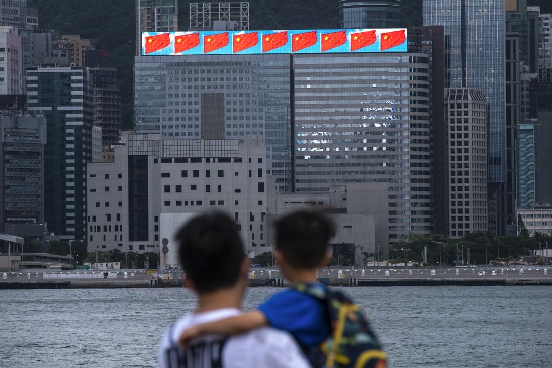 A survey answered by nearly one quarter of members of the American Chamber of Commerce in Hong Kong found 42 per cent were considering or planning to leave the city within five years. Photo: Sun Yeung