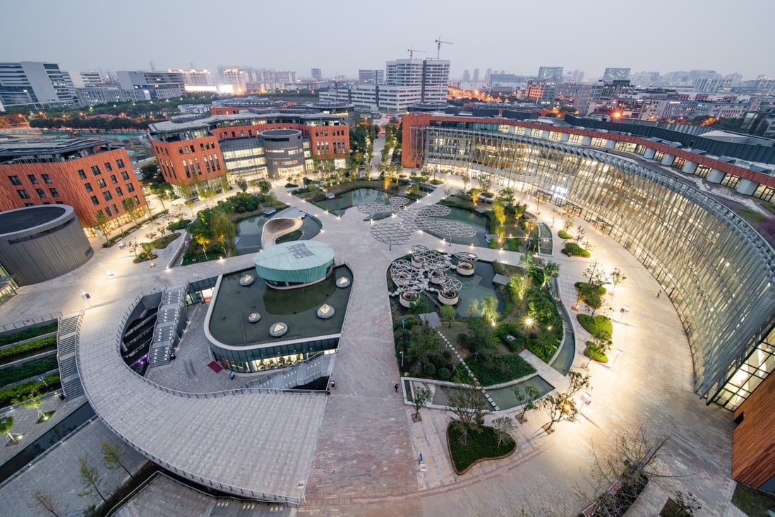 Xi’an Jiaotong-Liverpool University in Suzhou, China, was founded as a partnership between the University of Liverpool, in the United Kingdom, and China’s Xi’an Jiaotong University, in Xi’an, Shaanxi province.