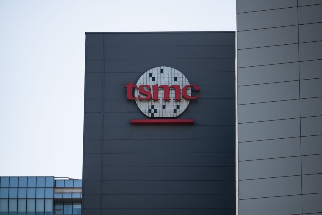 The TSMC logo seen on a building at its headquarters in Hsinchu, Taiwan, April 7, 2021. Photo: Bloomberg