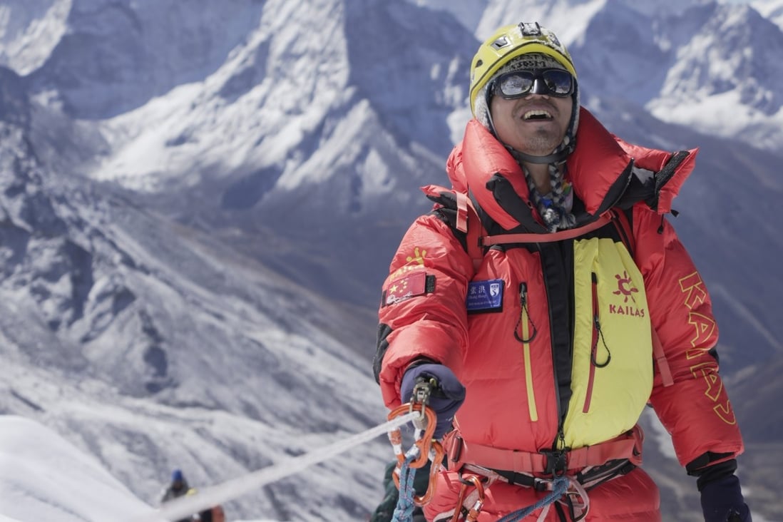 Meet Zhang Hong, the first blind Asian mountaineer to successfully climb  Mount Everest | South China Morning Post