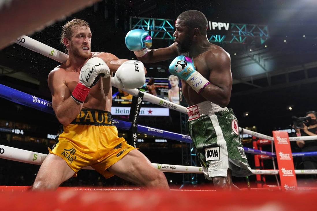 How boring was Floyd Mayweather’s fight with Logan Paul? So boring there wasn’t even a winner. Photo: AP