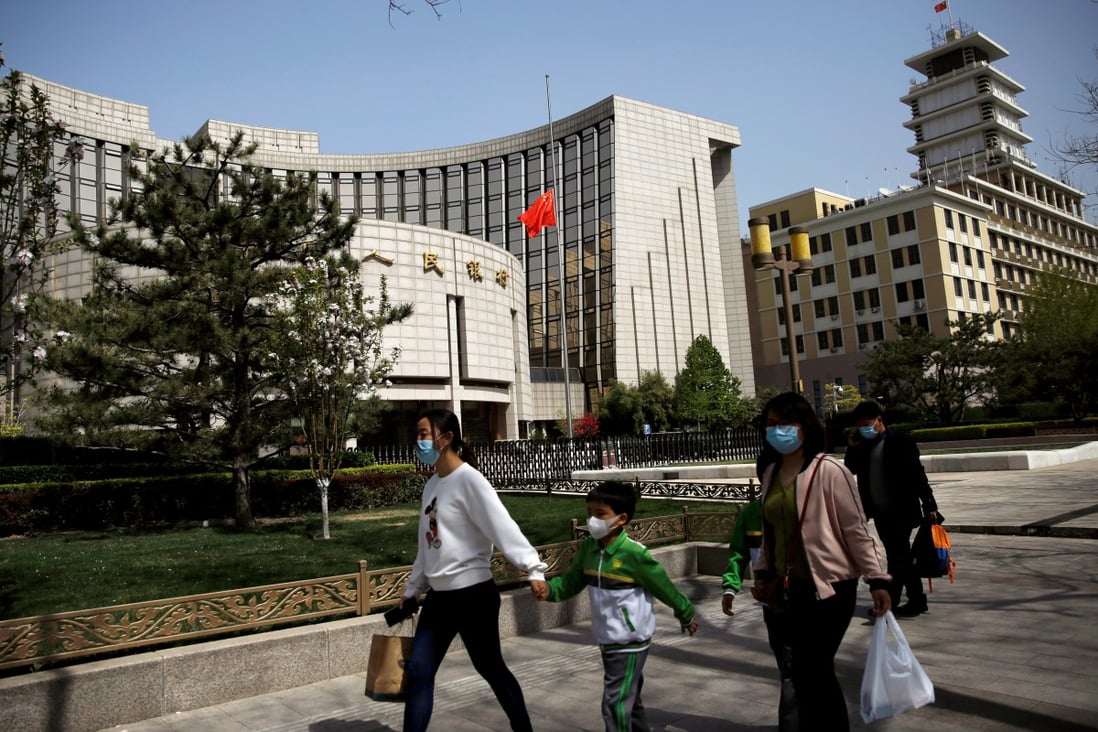 The People’s Bank of China has changed the way banks calculate deposit rates, lowering fundraising costs for financial institutions. Photo: Reuters