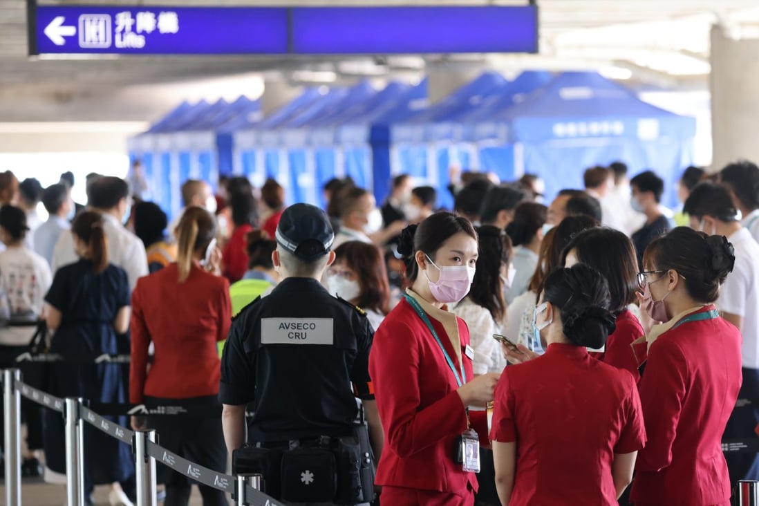 Coronavirus airport loophole could expose Hongkongers to risk of Covid