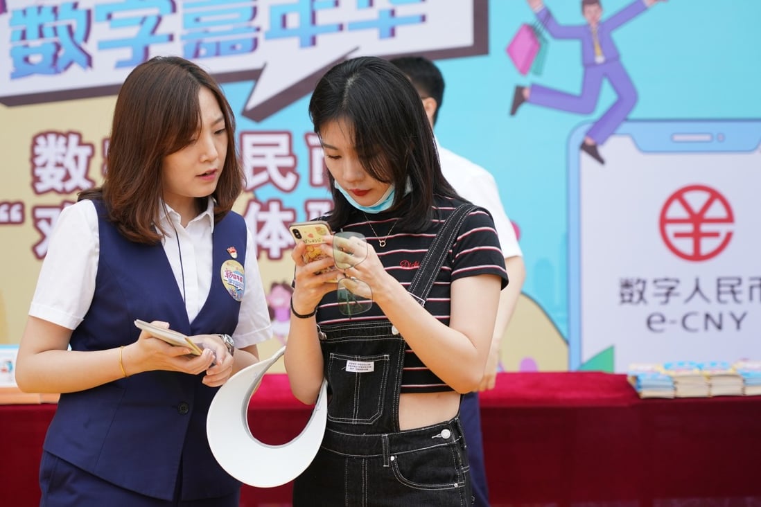 During the 2022 Winter Olympics in Beijing, self-service carts, vending machines and stores will issue wearable payment devices that will allow easy use of the digital yuan. Photo: Xinhua