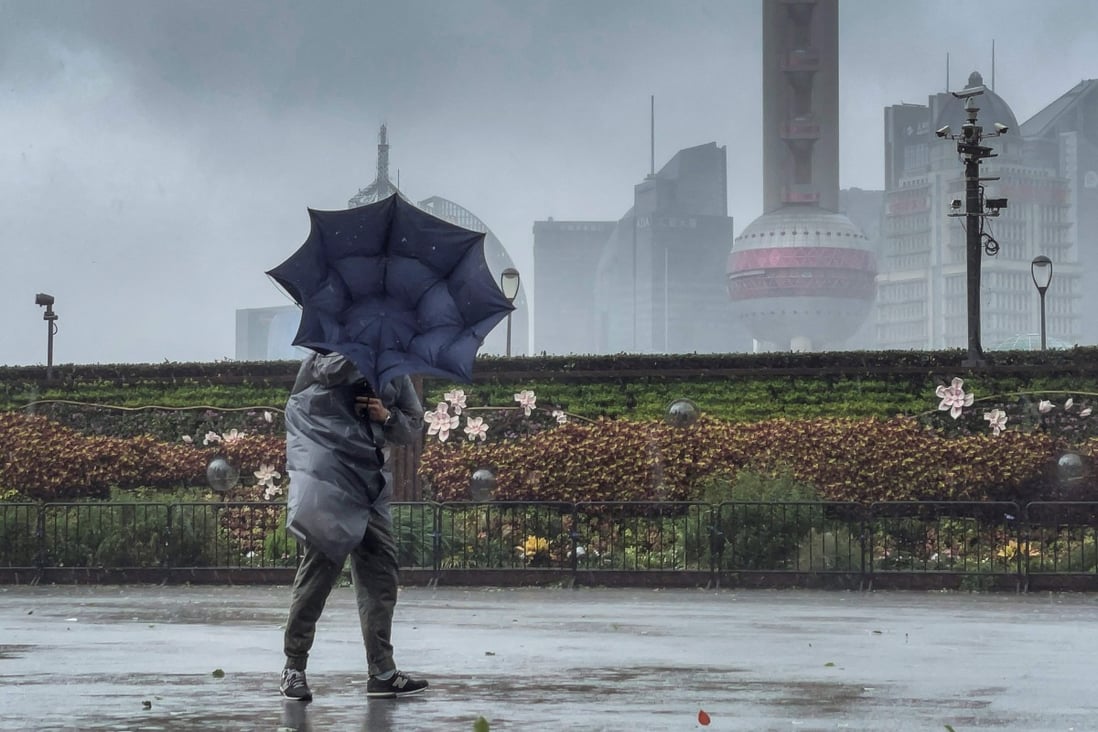 Typhoon In-fa caused disruption across Shanghai as high winds made it dangerous to spend much time outside. Photo: AFP