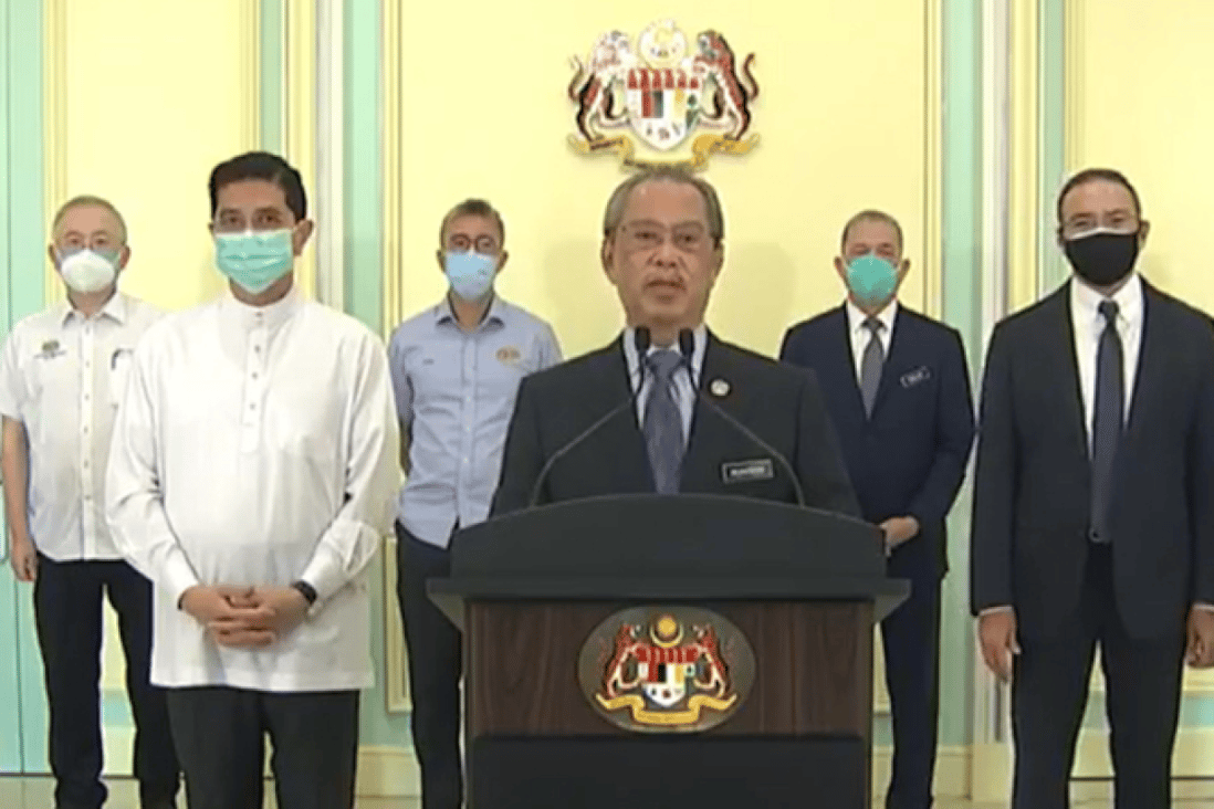 Malaysia S Political Crisis Opposition Accuse Embattled Pm Muhyiddin Of Corruption After Offer Of Sweeping Concessions Promise Of Poll By July 2022 South China Morning Post