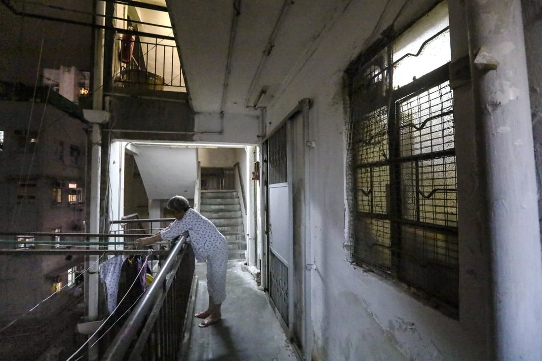 There are more than 152,000 people aged 65 and above who live alone in Hong Kong. Photo: Felix Wong