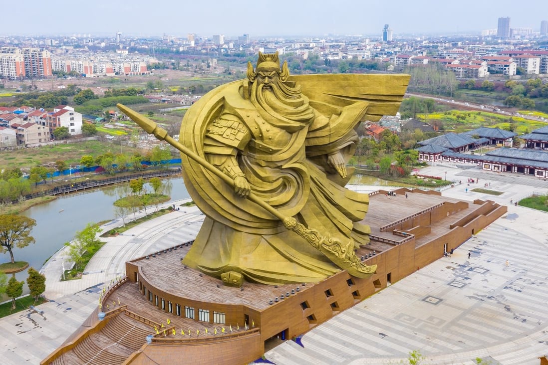 guan yu statue 190 feet