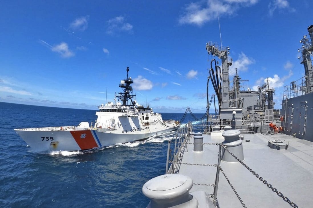 A Japanese vessel conducts a joint training exercise with the US Coast Guard cutter Munro (left) in the East China Sea on August 26. Photo: Japan Maritime Self-Defence Force