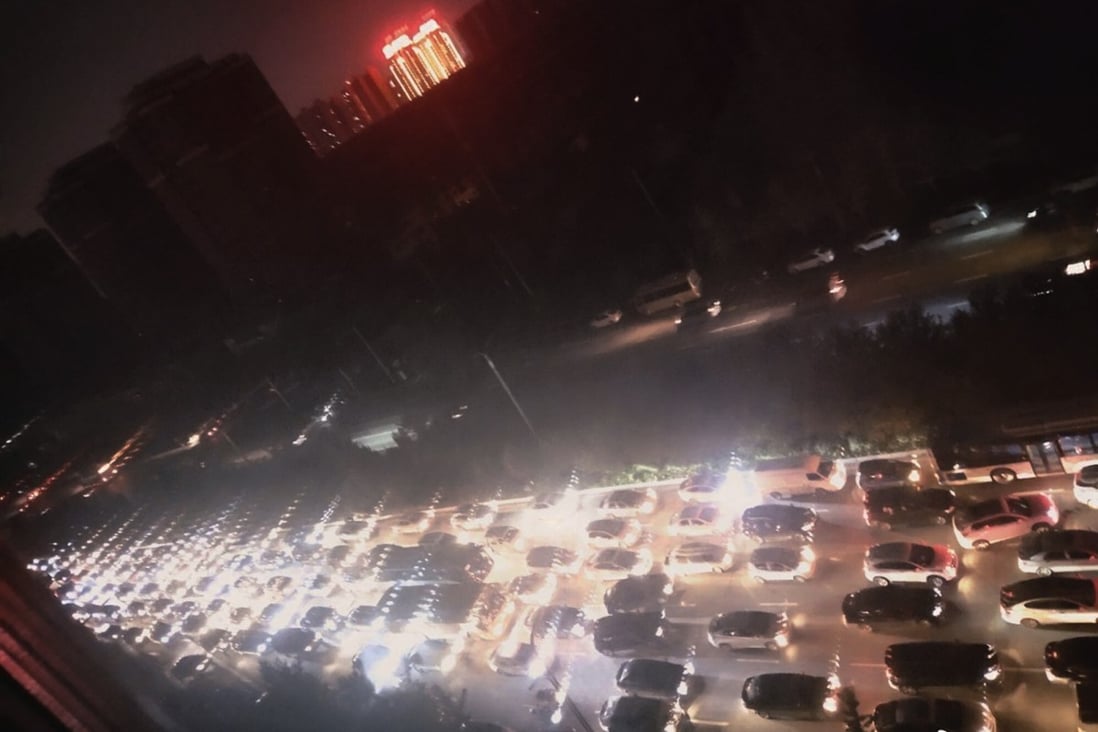 Some traffic lights in Shenyang, the capital of the Liaoning province, suddenly stopped working on Thursday, resulting in severe traffic jams. Photo: Weibo
