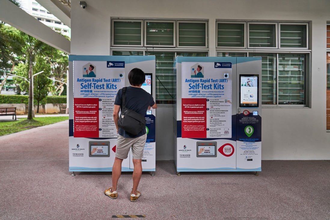 Singapore says it is committed to reopening, and that recently reimposed curbs are to ensure the health system can handle an increased number of daily cases. Photo: Bloomberg