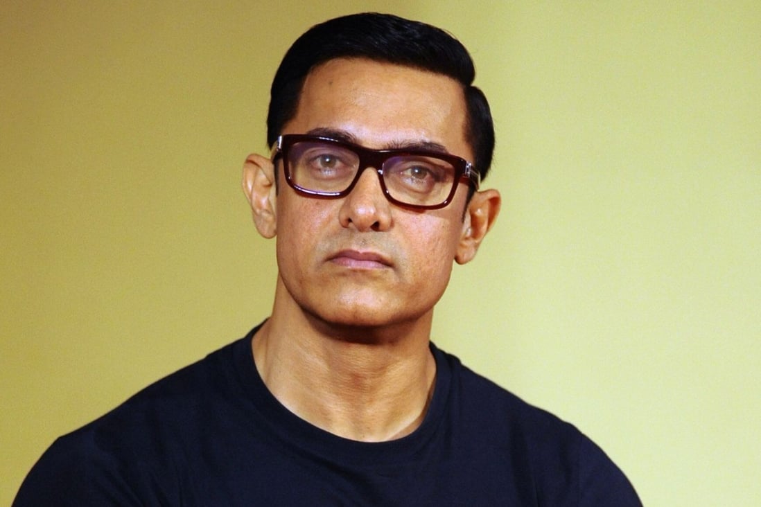 holi starring aamir khan