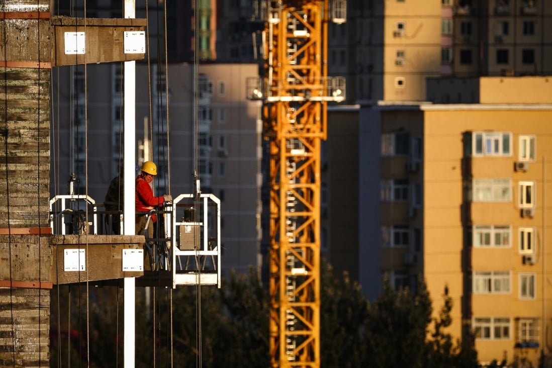 China’s official non-manufacturing purchasing managers’ index PMI – which measures morale in the services and construction sectors – fell to 49.2 in October from 53.2 in September. Photo: Reuters