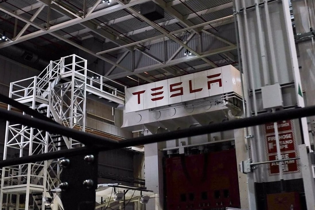 Inside Tesla's Fremont, California, assembly plant. (Russ Mitchell/Los Angeles Times/TNS)
