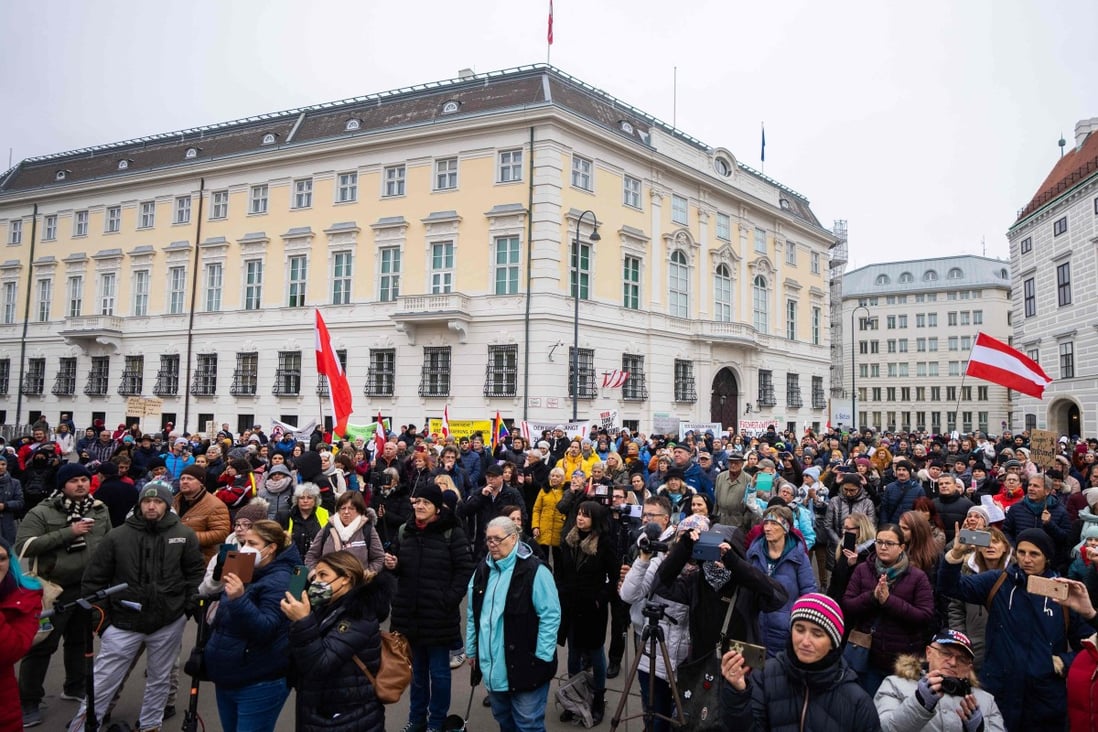 Anti-vaccination demonstrators protest in Vienna on November 14, 2021. Photo: APA / AFP