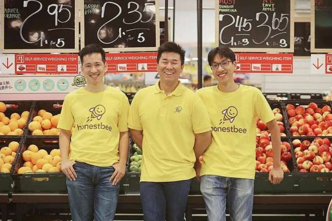 Honestbee'nin ürün başkanı Isaac Tay (solda), CEO Joel Sng (ortada) ve şirketin kurucu ortakları Singapur ülke müdürü Jonathan Low.  Fotoğraf: SCMP Resimleri