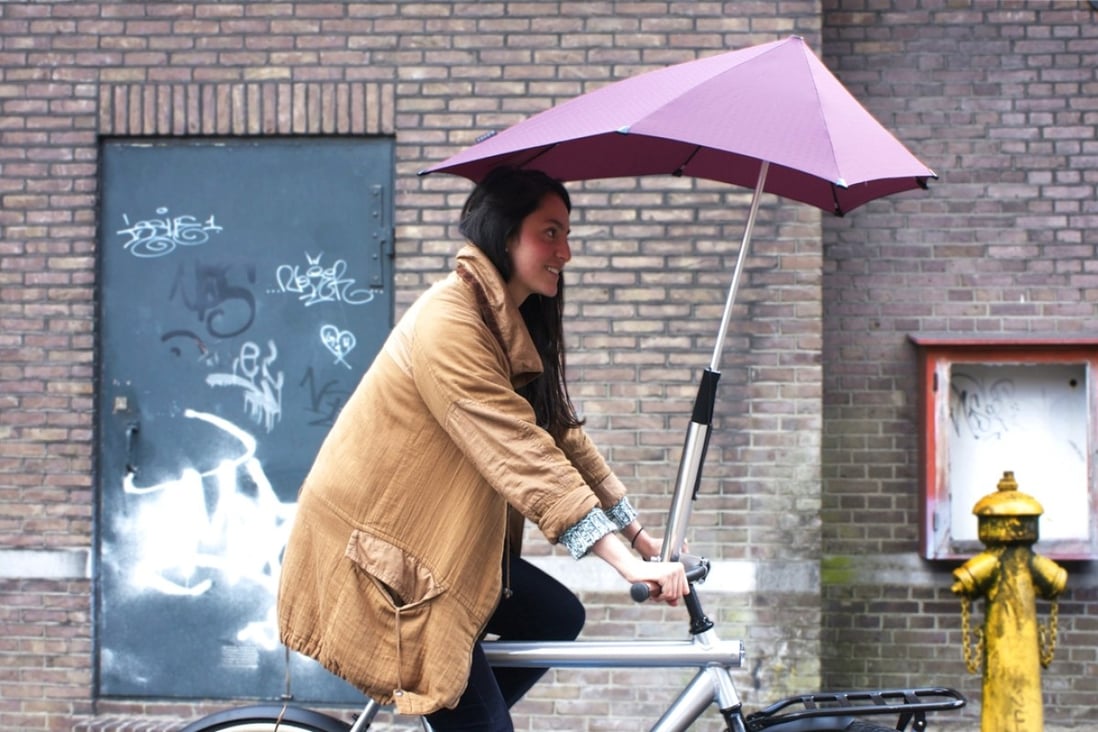 Gluren Thriller Het koud krijgen Three ways to stay dry in the rain without a traditional umbrella | South  China Morning Post