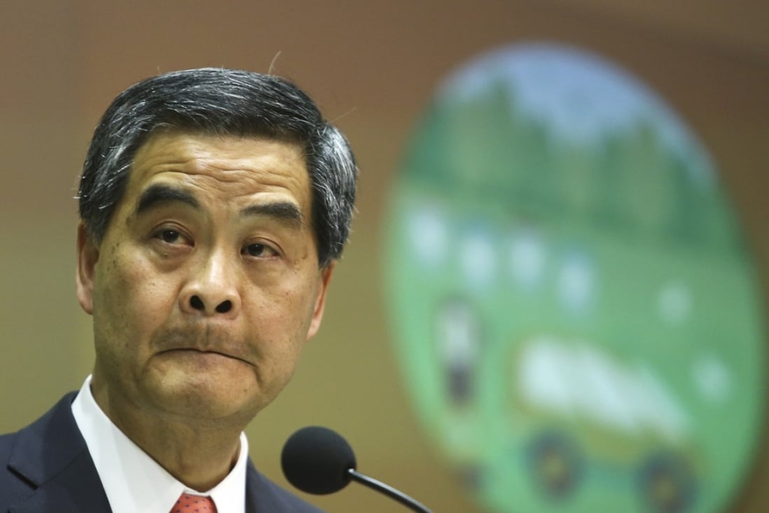 Chief Executive Leung Chun-ying attends a press conference on his policy address. Beijing should take note not of the 48 mentions of “One Belt, One Road”, but of the new low Hong Kong’s political system has hit. Photo: Sam Tsang
