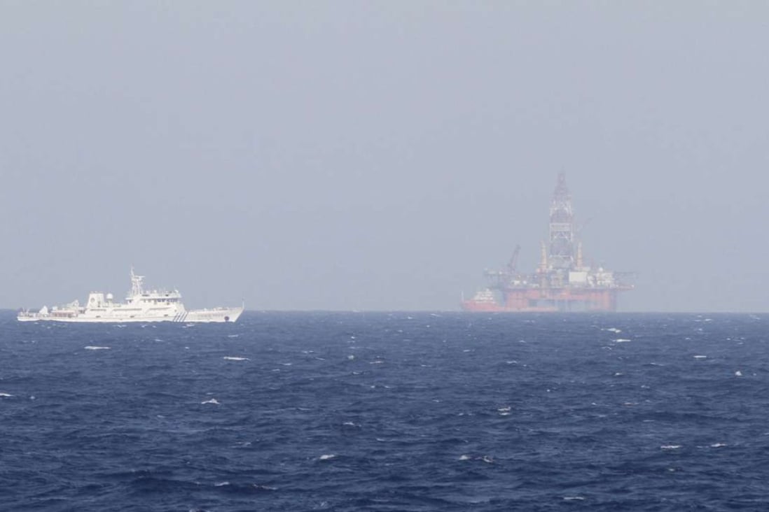 An oil rig (right) which China calls Haiyang Shiyou 981, and Vietnam refers to as Hai Duong 981, is seen in the South China Sea off Vietnam in 2014. Photo: Reuters