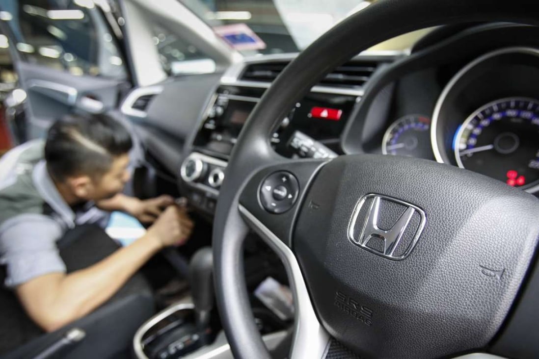 Malaysian Woman Dies After Honda Airbag Ruptures In Minor Car Accident South China Morning Post