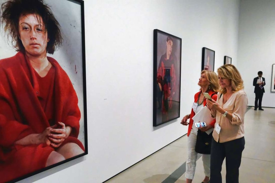 Cindy Sherman Retrospective Artist Confronts Hollywood Cliches South China Morning Post