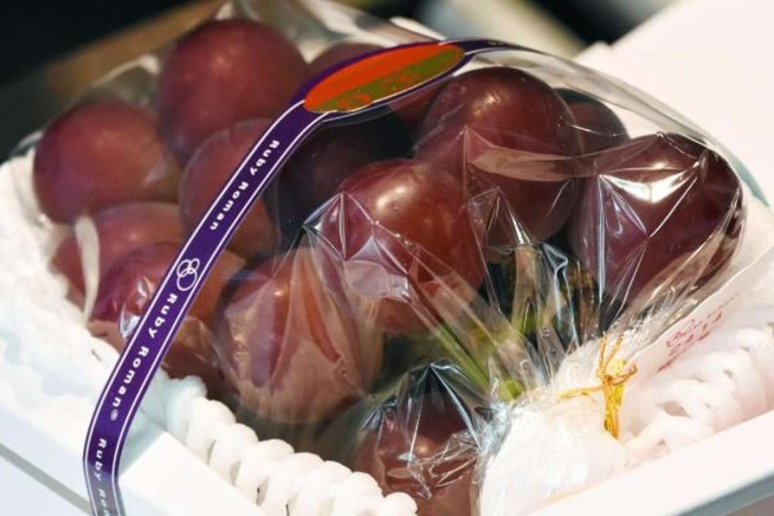 Luxury fruit Man pays record US11,000 for a bunch of Ruby Roman