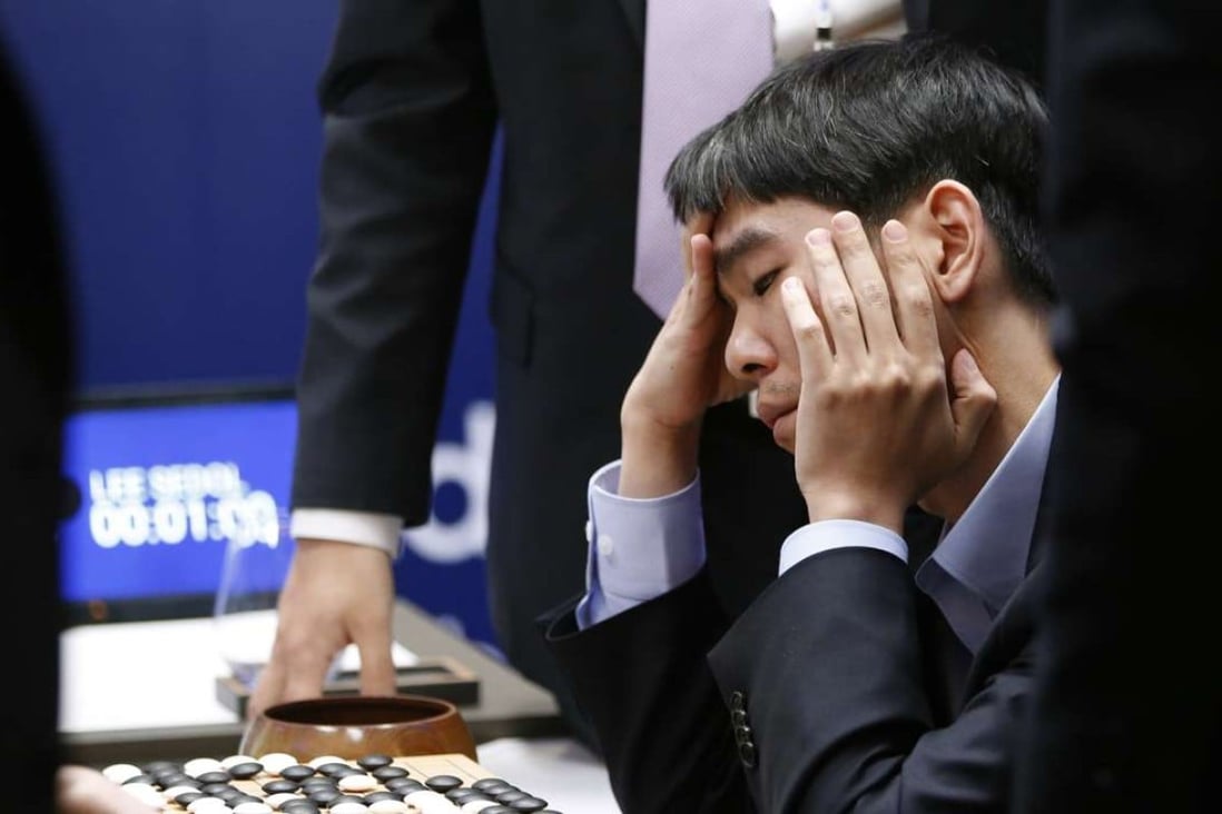 Google's AI programme AlphaGo defeated its human opponent Lee Sedol in a match held in Seoul in March this year. Photo: AP