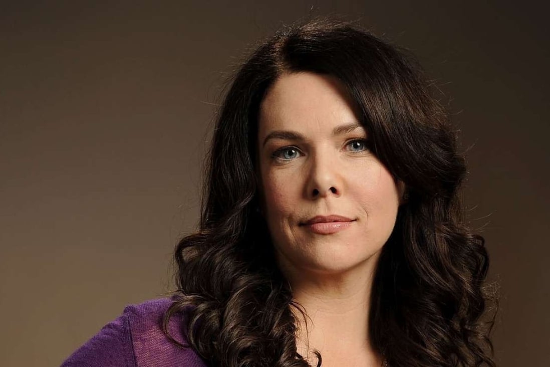 If readers are looking for juicy titbits of on-set discord on Gilmore Girls, they won’t find them in Lauren Graham’s book.
