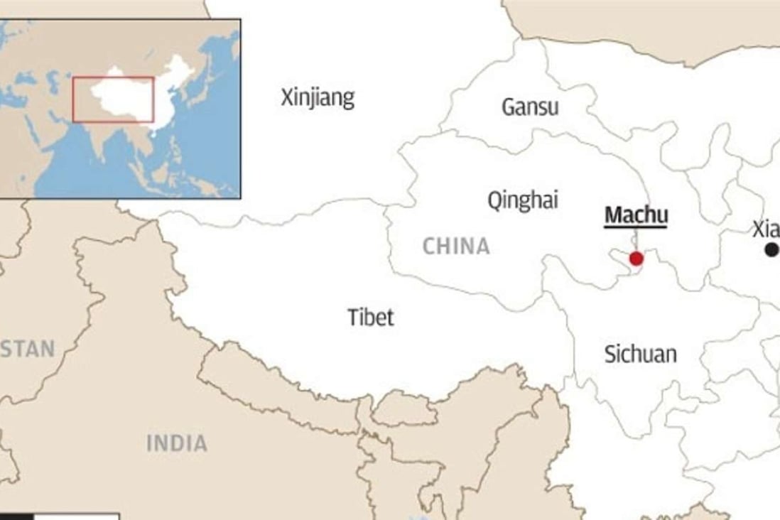 A Tibetan man is reported to have set himself alight in Machu, Gansu province. Graphic: Kaliz Lee