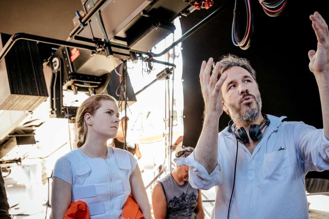 Amy Adams and director Denis Villeneuve on the set of Arrival.