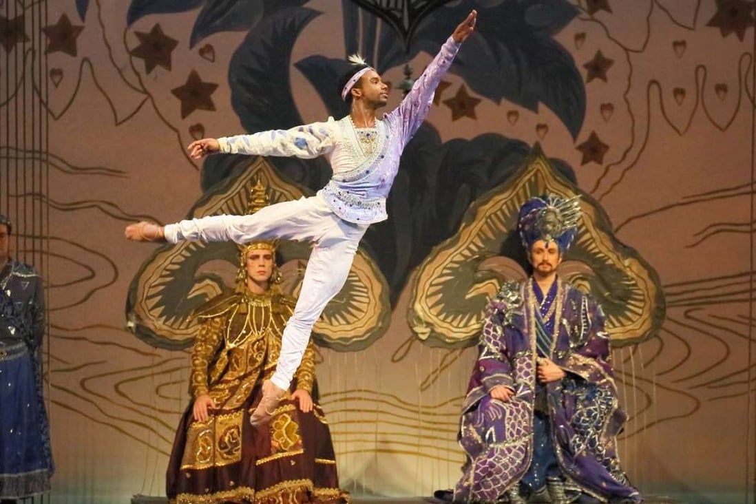 Osiel Gourneo as Solor in La Bayadére by the Bavarian State Ballet. Photos: Hong Kong Arts Festival