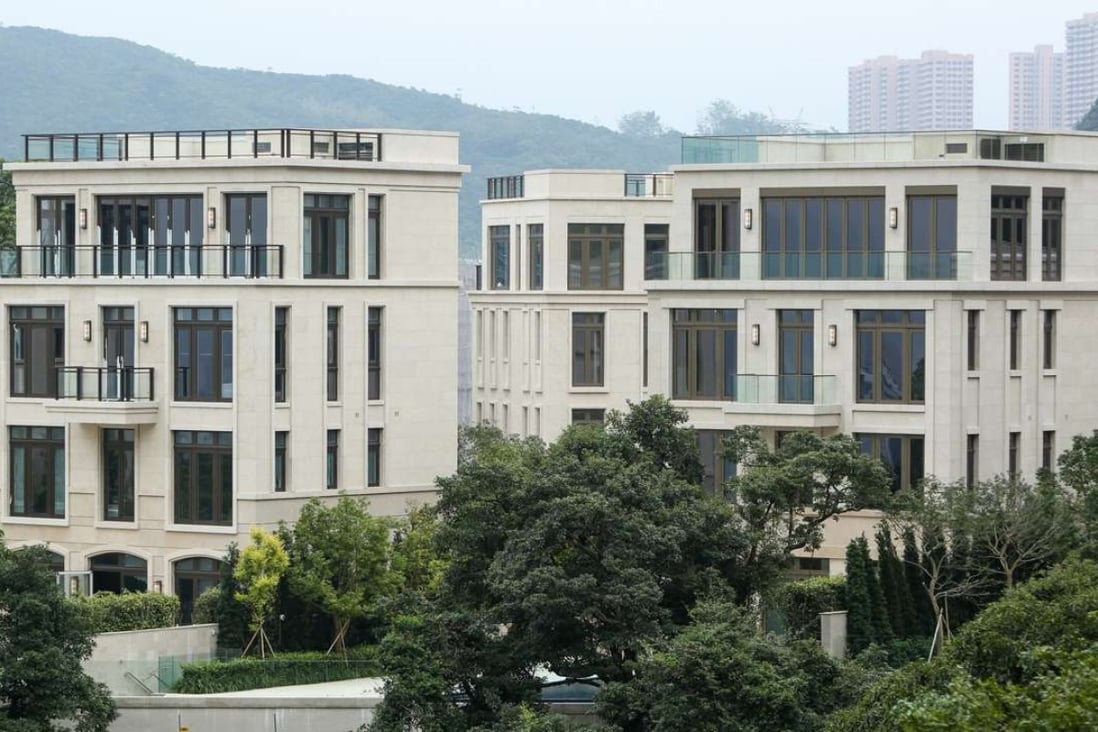 Two houses in Mount Nicholson sold for more than HK$70,000 per square foot in February, as mainland Chinese continued to buy Hong Kong luxury homes at staggering prices. Photo: Edmond So