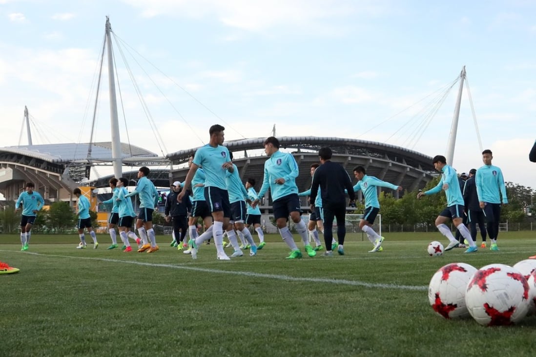 South Korean under-20s train ahead of the Fifa under-20 World Cup, which begins on May 20 in South Korea. Photo: EPA