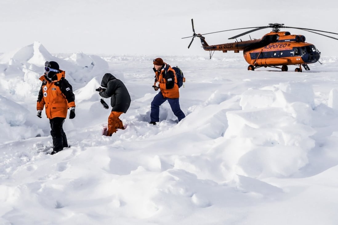 Tourists reach the North Pole in a Russian MI8 helicopter. Photo: Pavel Toropov