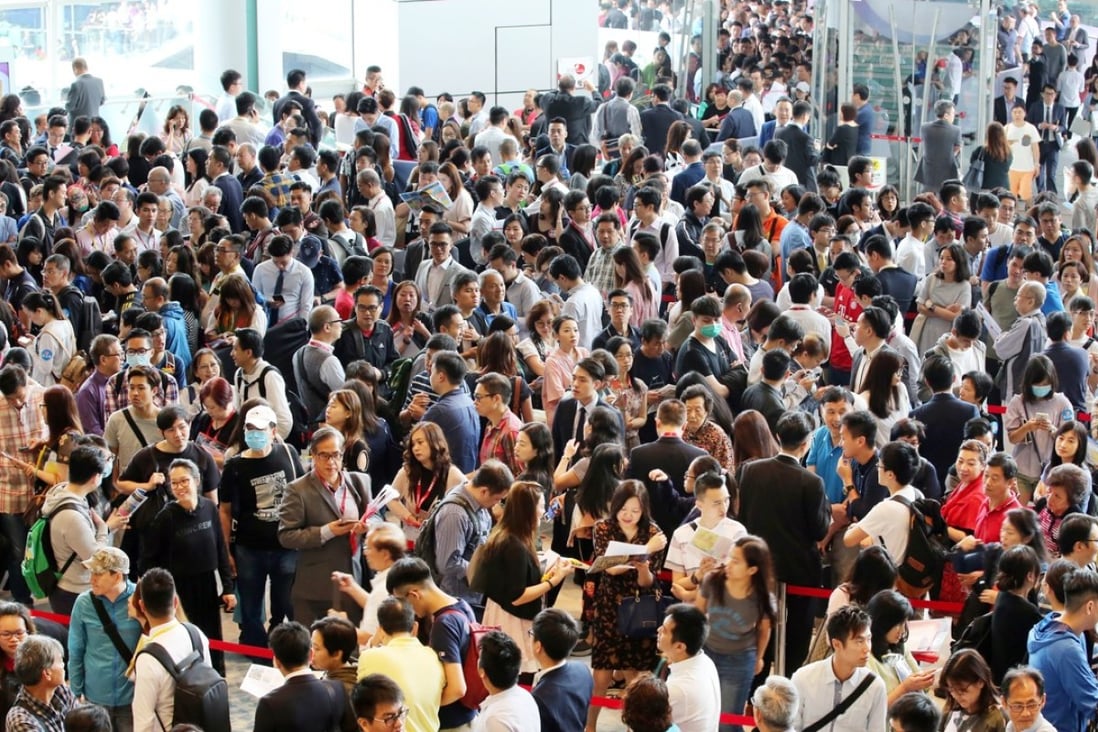 The opening sales of Cheung Kong Property Ocean Pride Tsuen Wan in May. Over the weekend buyers again turned out on their droves, for its latest release and to snap up units of K & K Property’s Victoria Skye at Kai Tak. Photo: Edward Wong