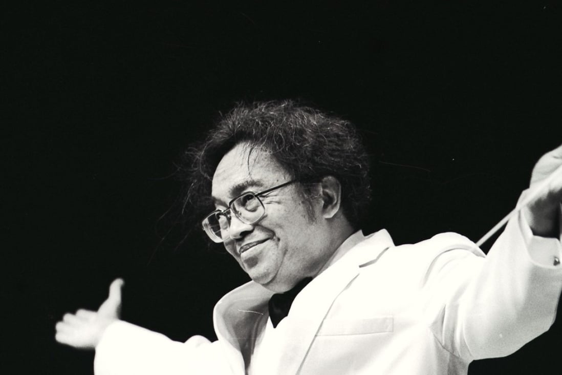 Lim Kek-tjiang revels in the applause after conducting the Hong Kong Symphony Orchestra at the Huang He (Yellow River) Music Festival. Photo: C.Y. Yu