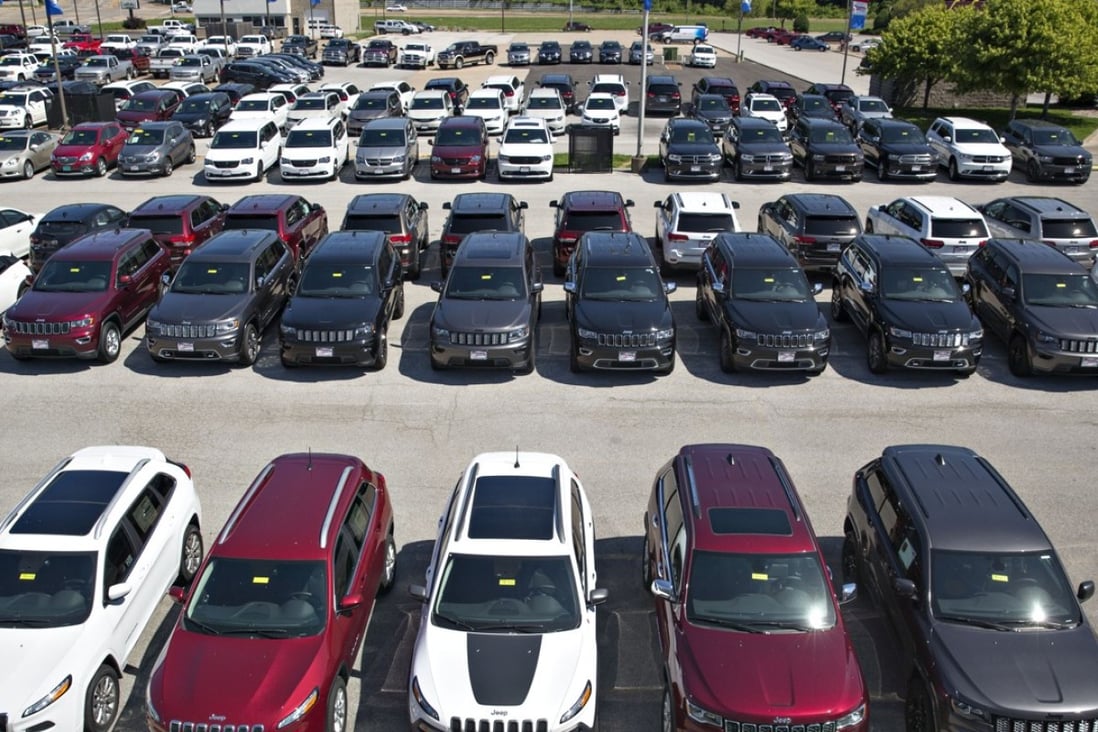 US auto sales fall for sixth straight month as it drags the industry