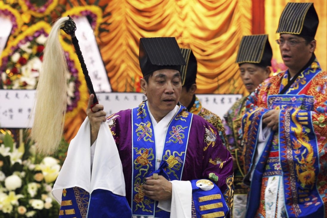 Hong Kong’s Taoist funerals the superstition, symbolism and how to