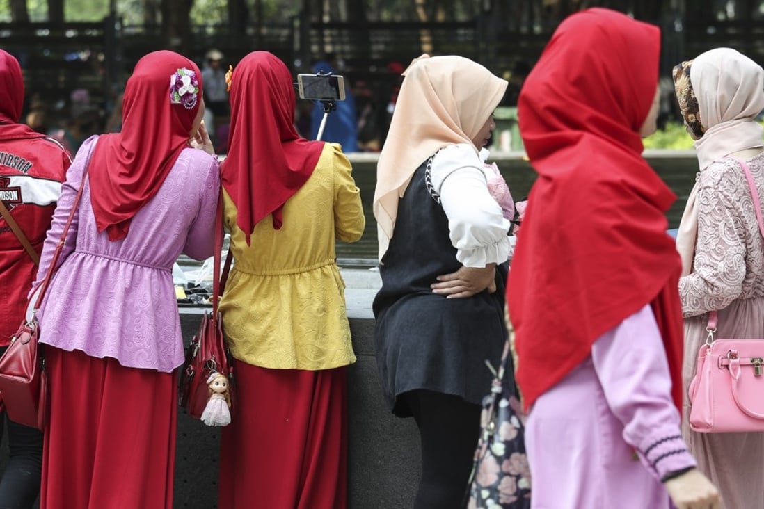 Hong Kong’s Victoria Park is popular with the city’s Indonesian domestic helpers. Photo: Nora Tam