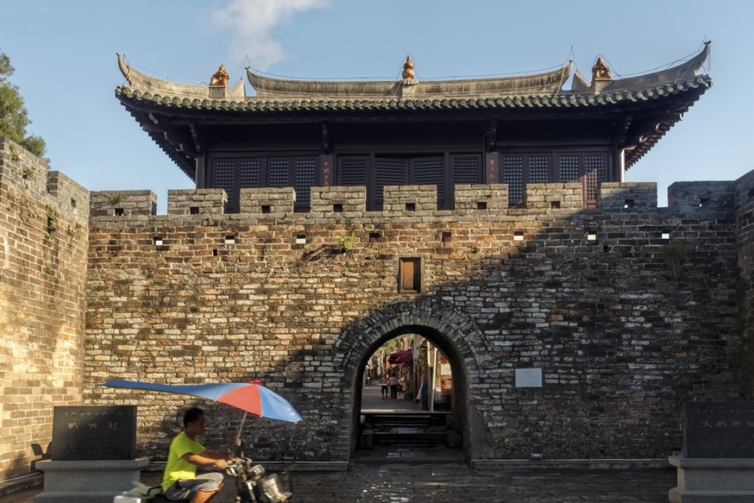 The south gate of Dapeng Ancient City. Photo: Martin Williams