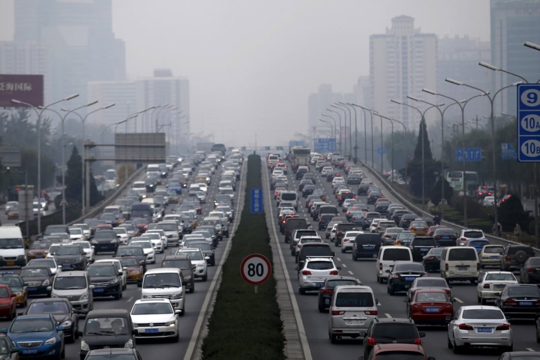 China had nearly 200 million registered vehicles by the end of last year. Photo: Reuters
