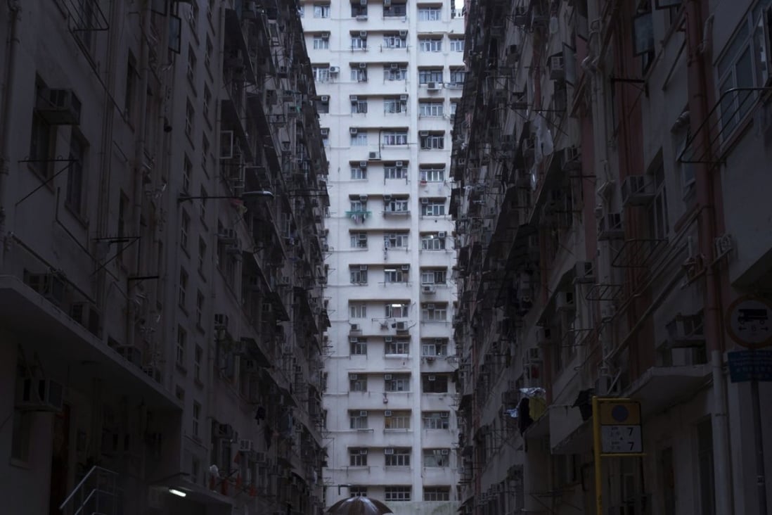 The report came as Hong Kong authorities face intense public pressure to ease the city’s housing crunch. Photo: AP