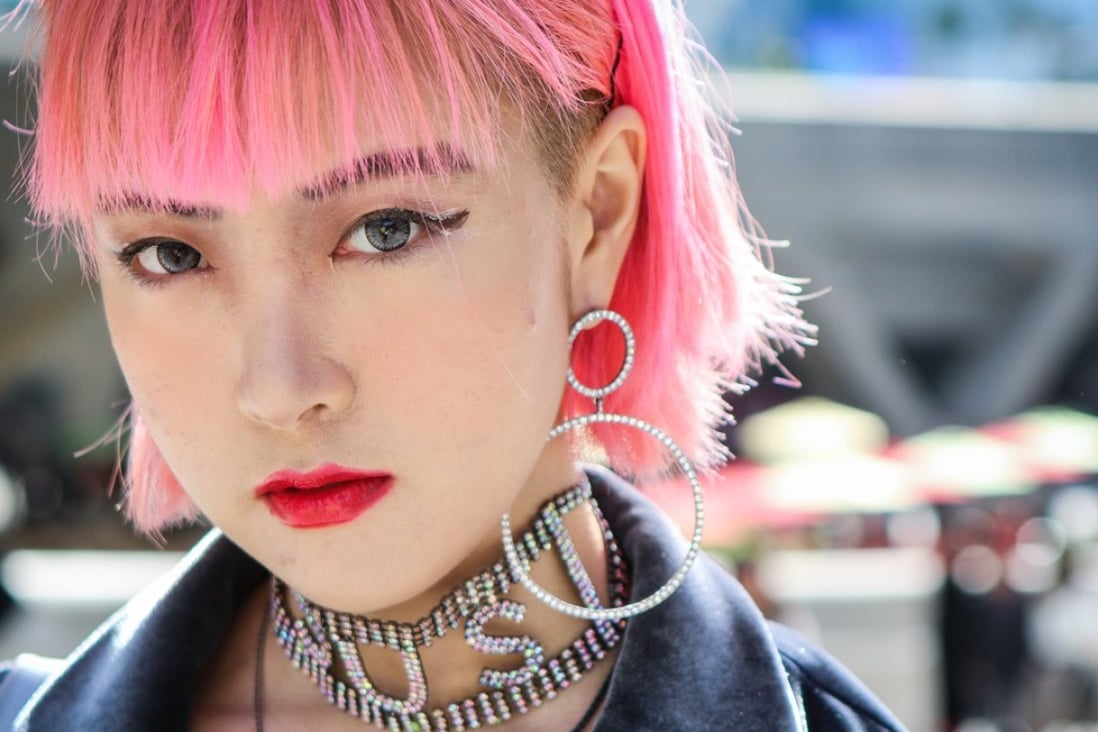 Street style at Seoul Fashion Week. Photo: Justin Shin