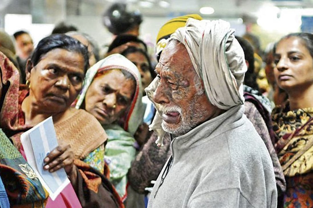 This image of Nand Lal, crying after losing his spot in a bank queue, became emblematic of the havoc caused by Indian Prime Minister Narendra Modi’s note ban. Photo: Twitter