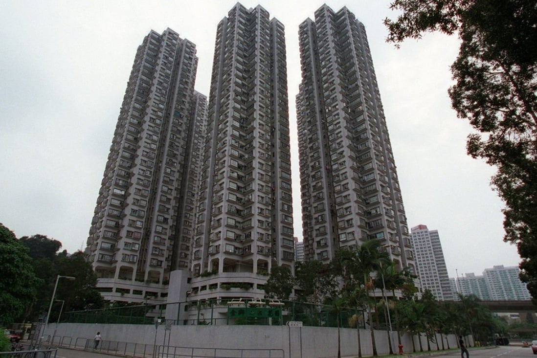 Only a few flats under HK$4 million are listed for sale. And those that are available can be found in far off locations such as Tai Wai where a 266 square feet flat is listed for sale in the Golden Lion Garden residential estate. Photo: SCMP