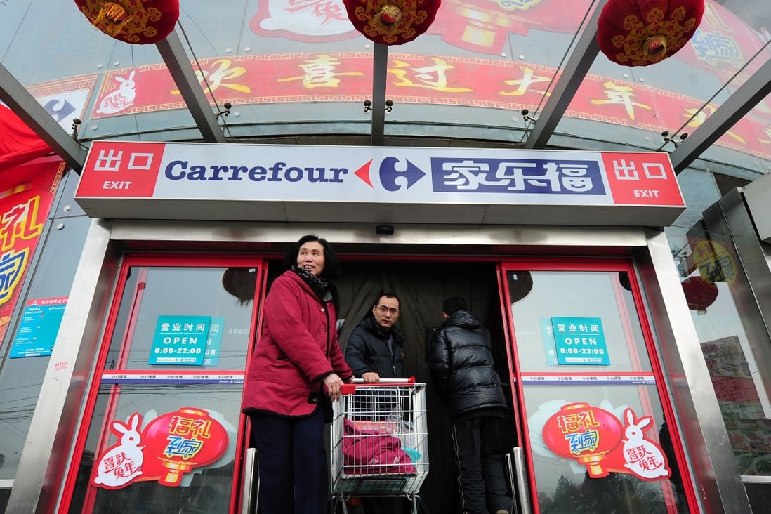 Tencent may invest in Carrefour’s China unit with Yonghui as the French retailer attempts to stem a decline in sales.
