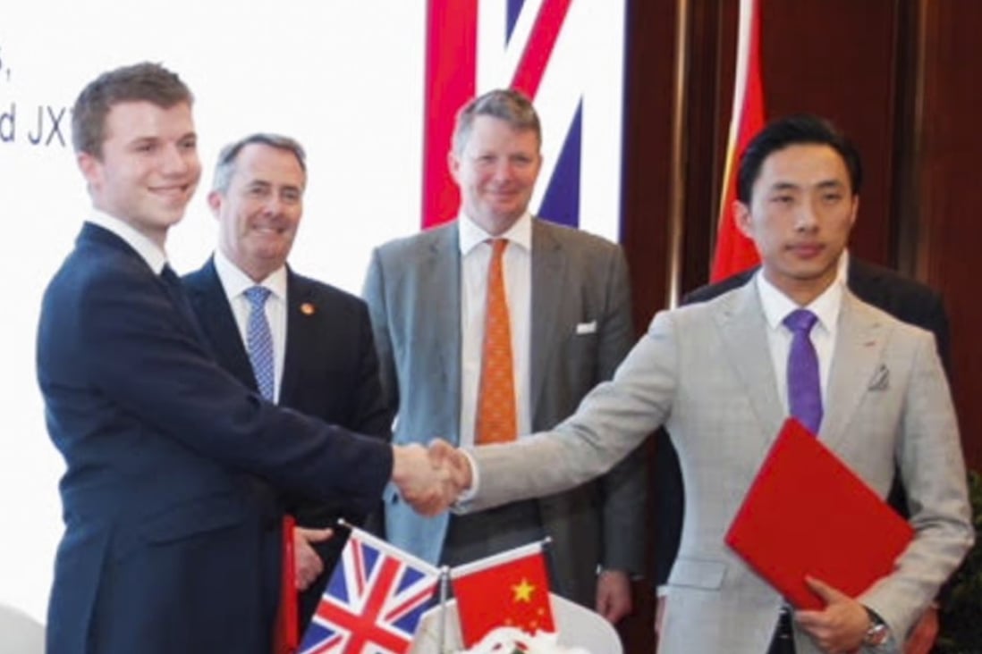 The signing ceremony for the MOU between UK venture capital funds and Chinese investors, which was attended by the UK Secretary of State for International Trade, Liam Fox (second left), and the President of the Chinese Health Information and Big Data Association, Jin Xiaotao (right). Photo: Handout